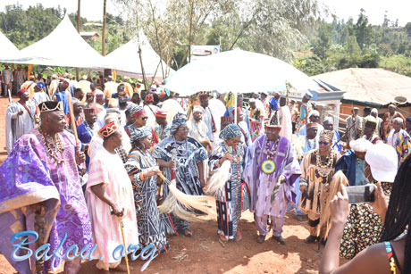 MO’OH NJIEUH TSANGUEU LOUIS AIMÉ ET MA’AH NJUIKA MARIE FRANCINE VIVEMENT CÉLÉBRÉS PAR LES SIENS